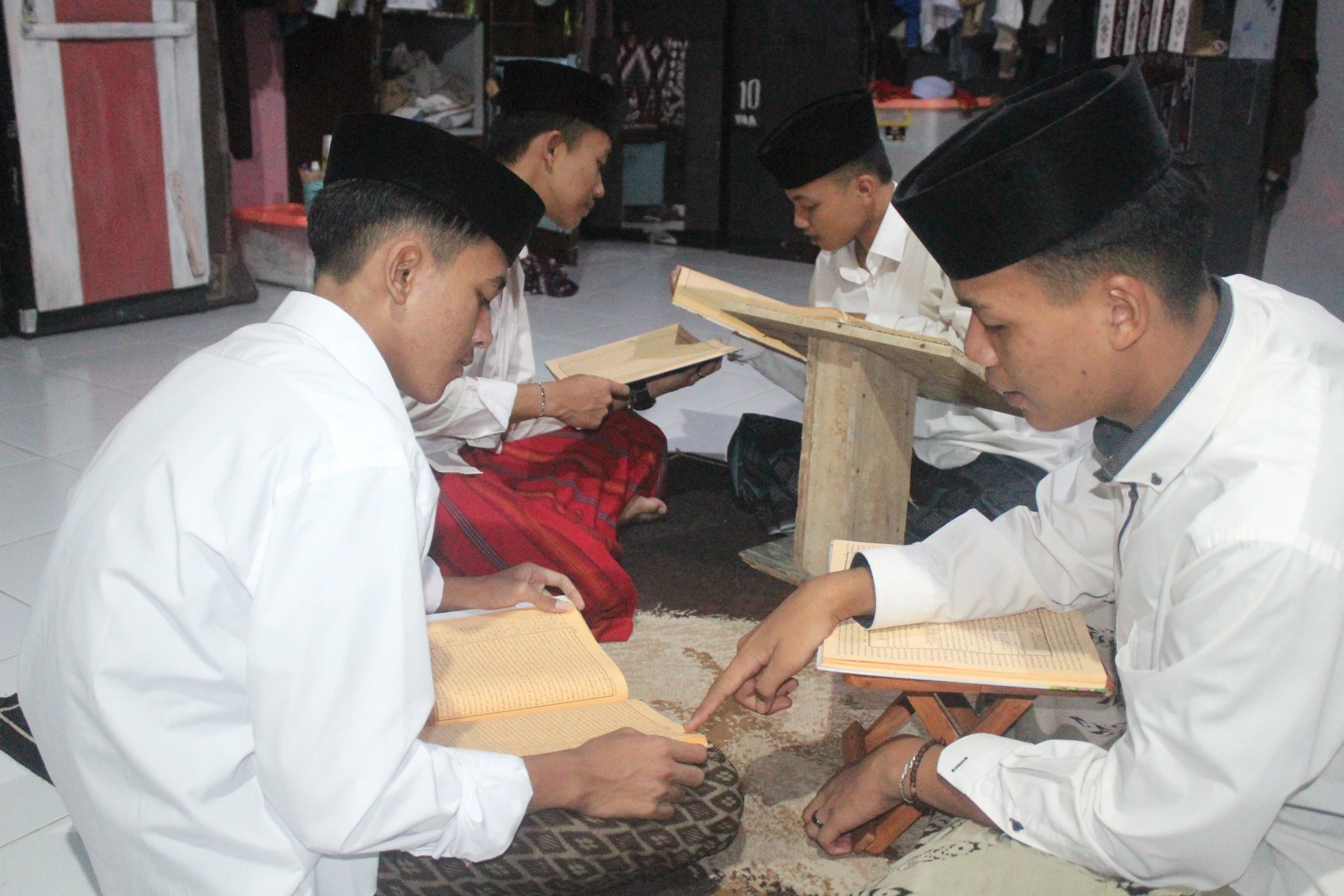 PEMBELAJARAN KITAB